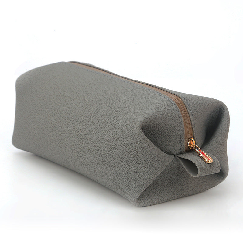Silicone Wristlet Zipper Pouch – Small Waterproof Travel Bag with Secure Metal Zip