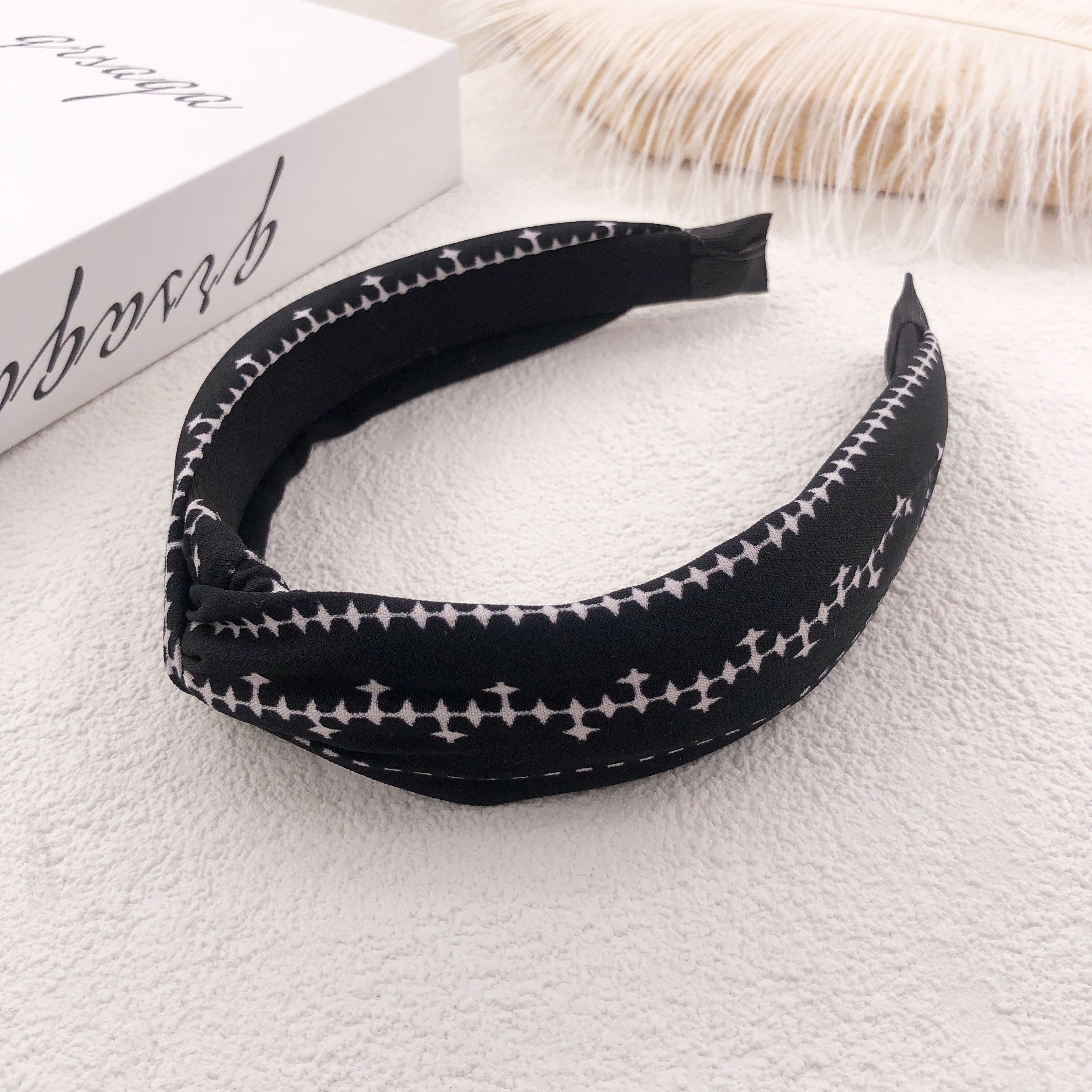 Suede Floral Hair Hoop – Soft, Colorful Headband for Everyday Styling and Occasions