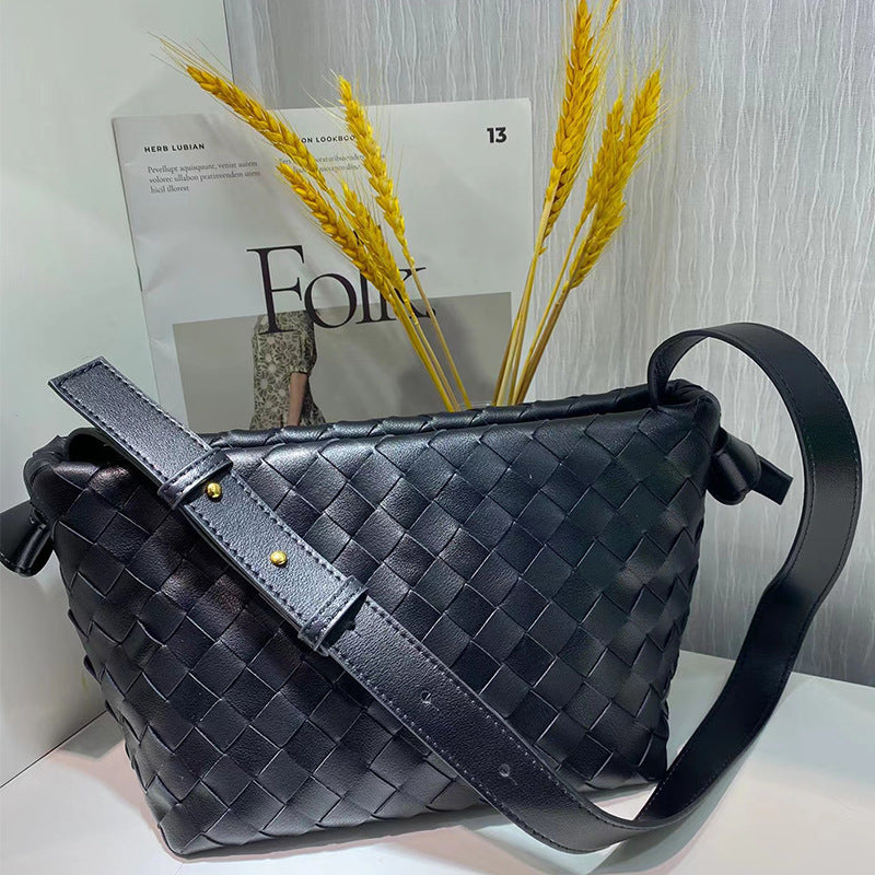 Woven PU Shoulder Bag – Trendy Streetwear Crossbody with Magnetic Closure (6 Colors, 33cm Large Capacity)